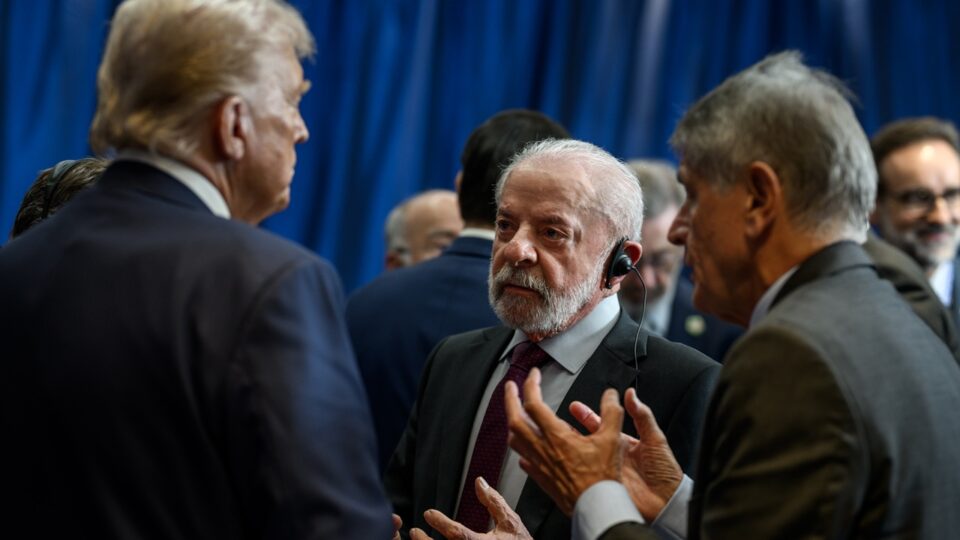 Brics avaliam integrar sistemas de pagamento como o Pix e plano pode acirrar crise Lula-Trump
