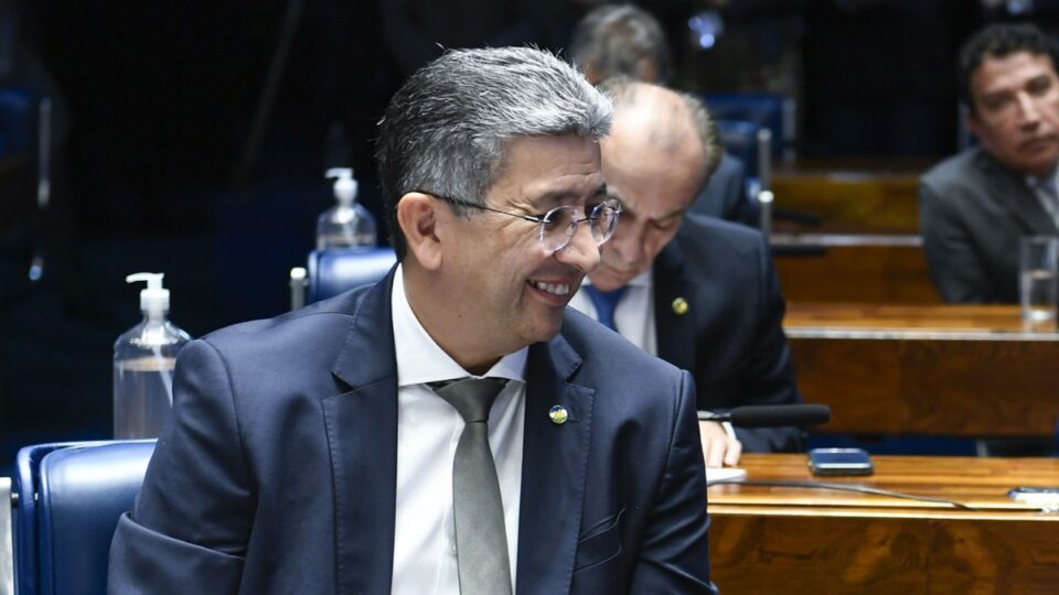 TRE de Roraima autoriza ex-governador cassado pelo TSE a concorrer ao Senado