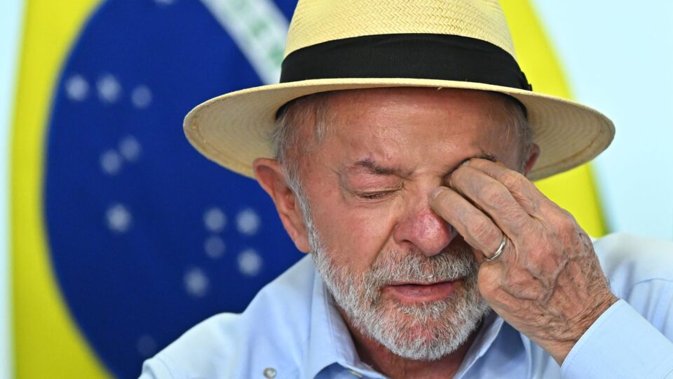 Lula coleciona atritos com vizinhos e deixa Brasil isolado