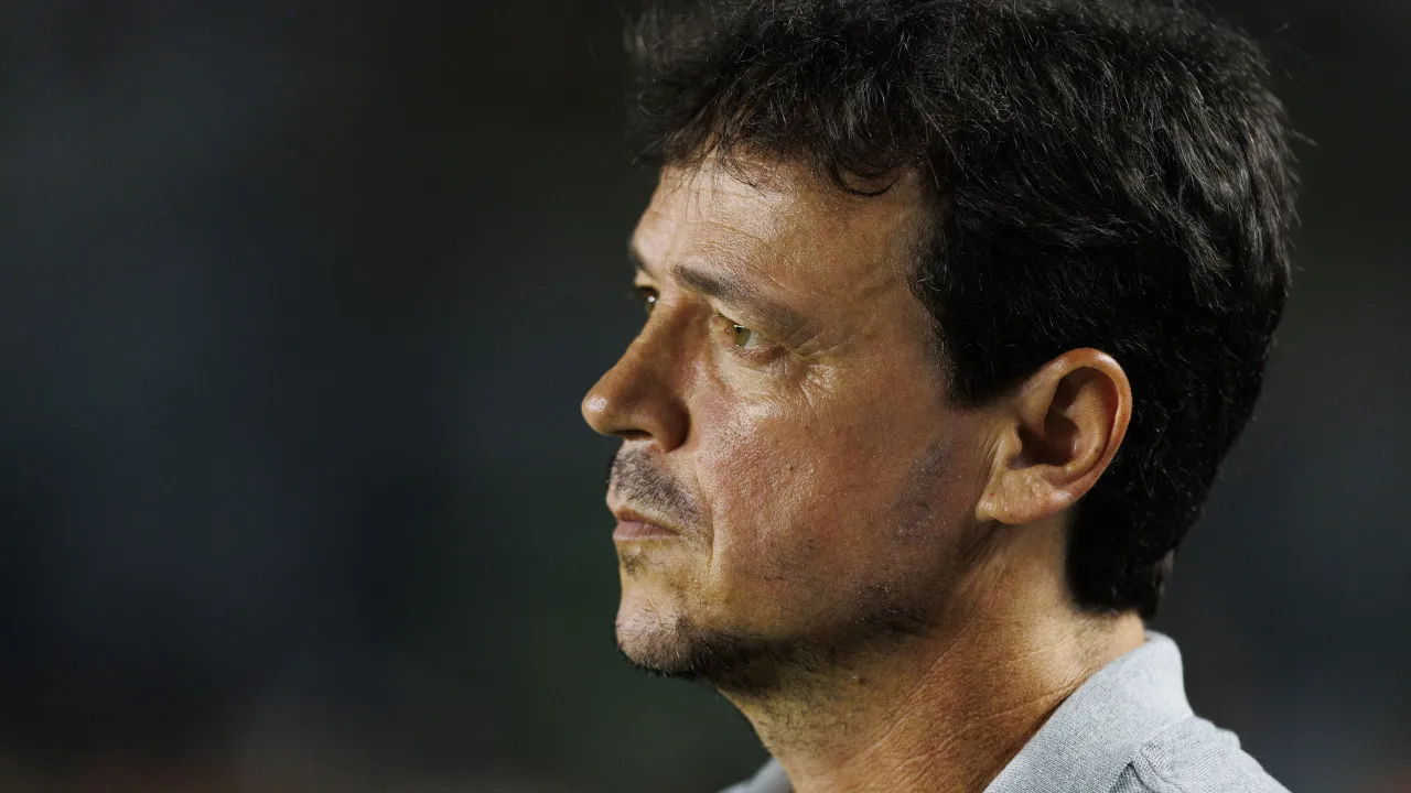 Diniz se diz ansioso para contar com Memphis no Corinthians: ‘Vai dar peso para o time’